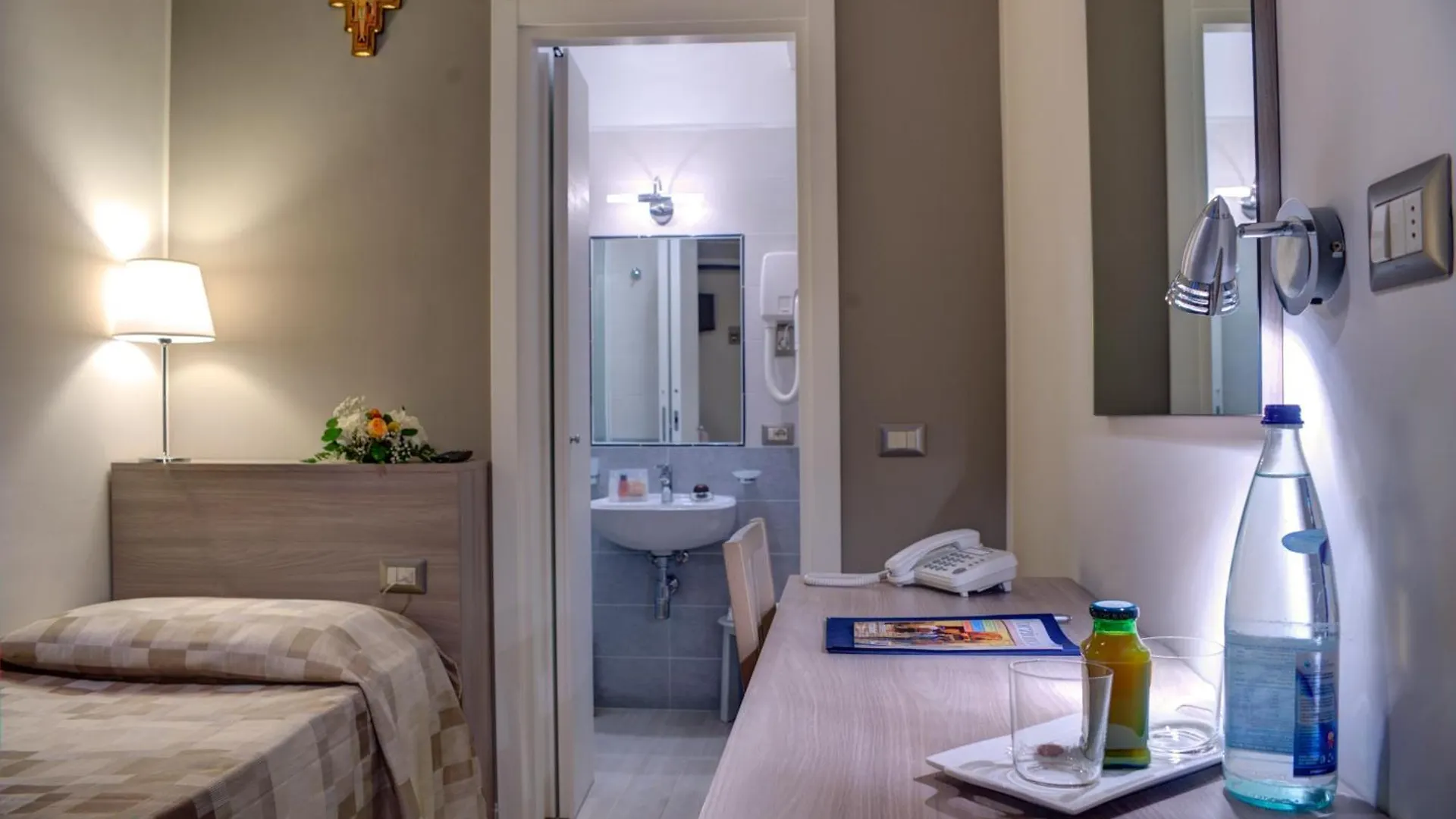 Domus Pacis Assisi Hotel 3*,  Italy